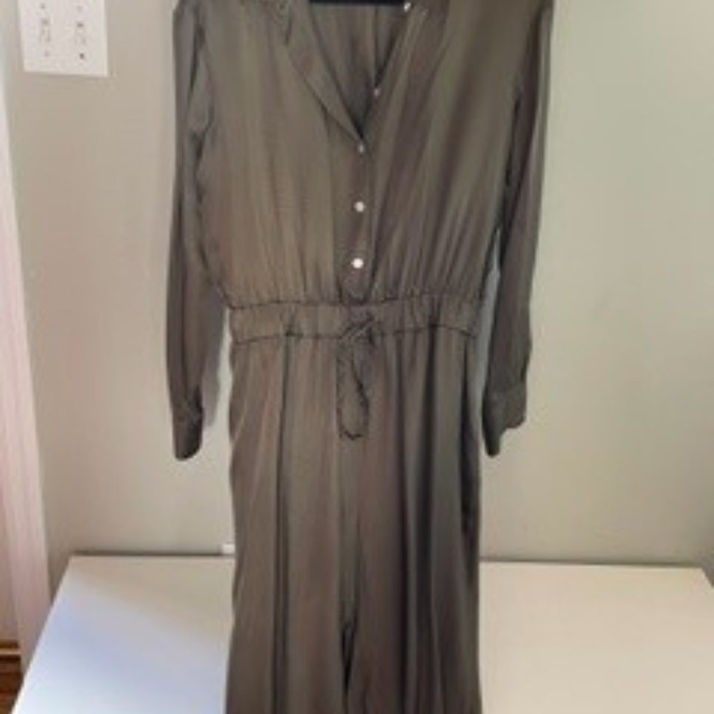 Olive Cing a Sept Jumpsuite (size 8) with Pockets - Picture 2 of 4